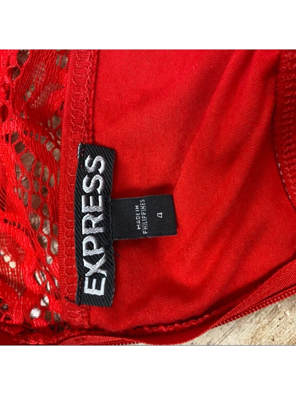 Express red dress - Picture 3 of 3